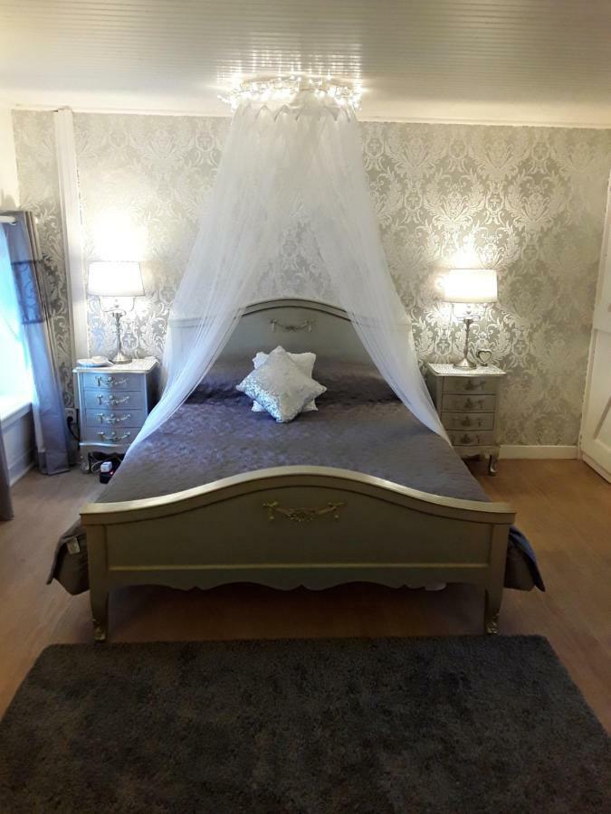 Bed and Breakfast Moulin De La Civiere Kergrist-Moelou Экстерьер фото
