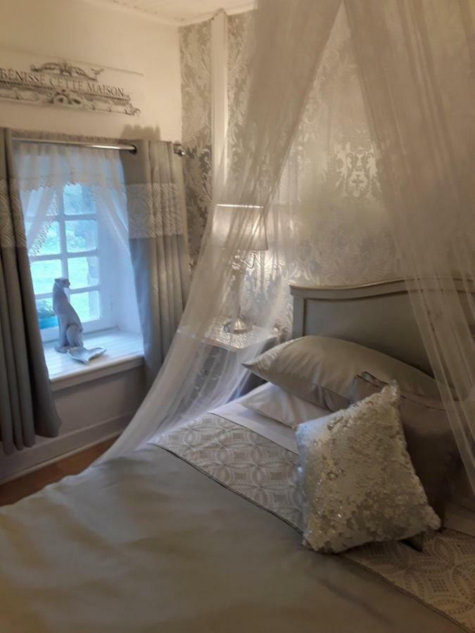 Bed and Breakfast Moulin De La Civiere Kergrist-Moelou Экстерьер фото